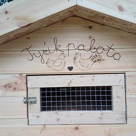 Jurta Az Erdo Mellett Dezsaval-Keresz-Tanya Hotel Pilisszentkereszt Buitenkant foto